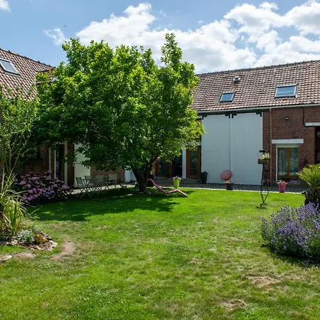 L'heure Bleue Et D'hotes Holiday home