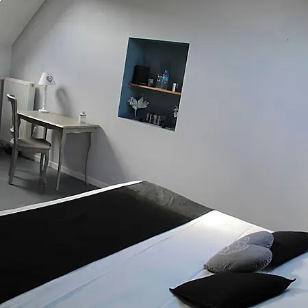 Dom wakacyjny L'heure Bleue Et D'hotes *