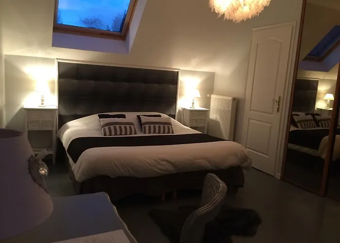 L'heure Bleue Et D'hotes