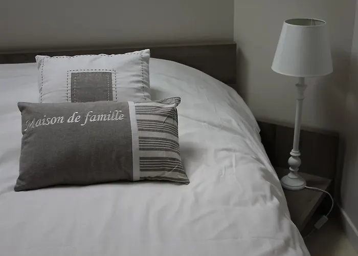 L'heure Bleue Et D'hotes